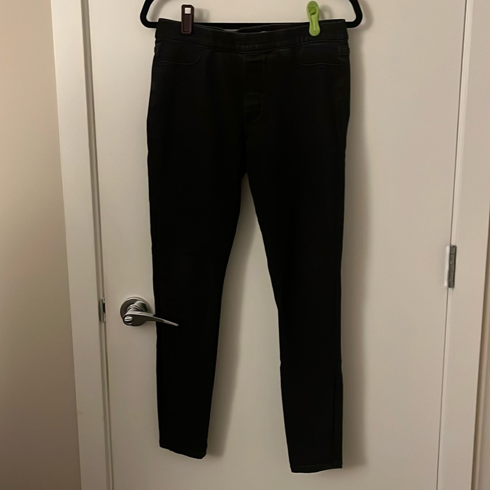 Stretchy Tommy Hilfiger Black Denim Jeggings. Size 8. Almost New Condition